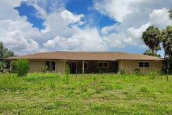 Pre-foreclosure in  N GOLF COURSE DR Crystal River, FL 34429