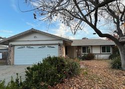 Pre-foreclosure in  RENTON WAY Sacramento, CA 95828