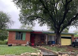 Pre-foreclosure in  SARATOGA DR San Antonio, TX 78213