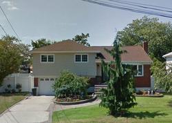 Pre-foreclosure in  VILLAGE AVE Baldwin, NY 11510