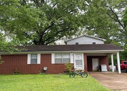 Pre-foreclosure in  EASTWOOD DR Searcy, AR 72143