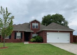 Pre-foreclosure in  CLUB HOUSE PKWY Farmington, AR 72730