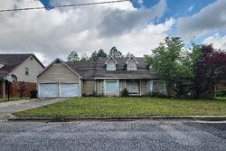 Pre-foreclosure in  MCNAIR ST SW Decatur, AL 35603