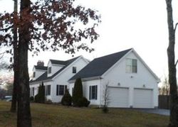 Pre-foreclosure in  SAVARESE LN Burlington, CT 06013