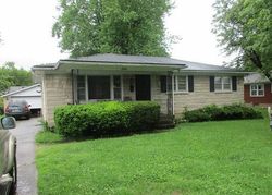 Pre-foreclosure in  ECTON LN Louisville, KY 40216