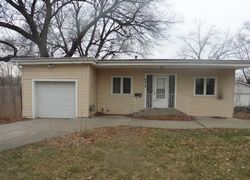 Pre-foreclosure in  SW 8TH ST Des Moines, IA 50315