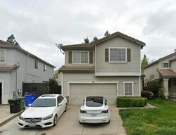 Pre-foreclosure in  MOONLIGHT WAY Elk Grove, CA 95758