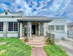Pre-foreclosure in  NW 16TH ST Miami, FL 33125