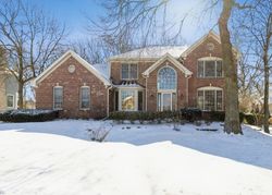 Pre-foreclosure in  ACORN HILL LN West Chicago, IL 60185