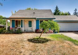 Pre-foreclosure in  SW DEEPWELL CT Beaverton, OR 97078