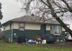 Pre-foreclosure in  DRAPER ST NE Salem, OR 97301