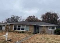 Pre-foreclosure in  SE 11TH ST Pryor, OK 74361