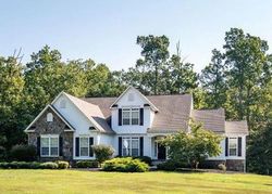 Pre-foreclosure in  GENTLE BREEZE CIR Fredericksburg, VA 22406