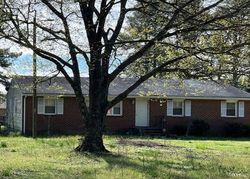 Pre-foreclosure Listing in WALTON LAKE RD DISPUTANTA, VA 23842