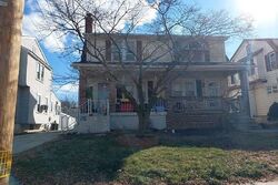  N Llanwellyn Ave, Glenolden PA