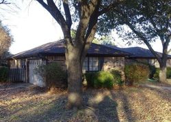Pre-foreclosure in  YELLOWLEAF DR Fort Worth, TX 76133