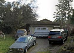 Pre-foreclosure in  105TH PL SE Everett, WA 98208