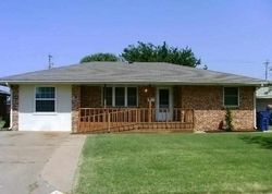  N Meramac Dr, Hennessey OK