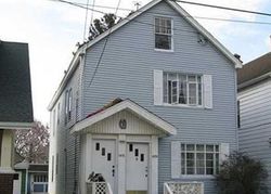 Pre-foreclosure in  W 28TH ST Erie, PA 16508