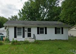 Pre-foreclosure in  QUEENSWAY RD Springfield, IL 62703