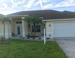 Pre-foreclosure in  SANDY POINTE CT Sarasota, FL 34233