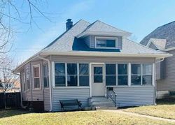 Pre-foreclosure in  52ND ST Moline, IL 61265