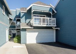 Pre-foreclosure in  RORY LN UNIT 7 Simi Valley, CA 93063