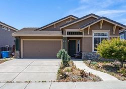 Pre-foreclosure in  CLOVERBROOK CIR Vacaville, CA 95687