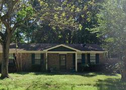 Pre-foreclosure in  DORCHESTER MANOR BLVD North Charleston, SC 29420