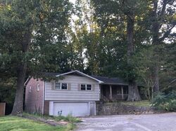 Pre-foreclosure in  GORDON DR Spartanburg, SC 29301