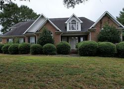 Pre-foreclosure in  PLATEAU ST Moore, SC 29369