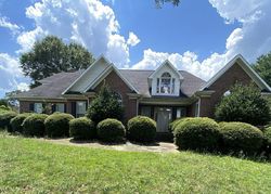 Pre-foreclosure in  PLATEAU ST Moore, SC 29369