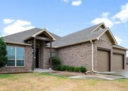 Pre-foreclosure in  E MAPLE DR Collinsville, OK 74021