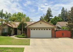 Pre-foreclosure in  ATLANTIC AVE Tulare, CA 93274