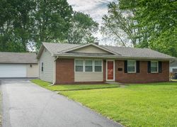 Pre-foreclosure in  PARK LN Toledo, OH 43615