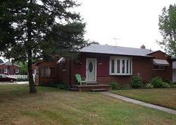 Pre-foreclosure in  WATKINS LAKE RD Waterford, MI 48328