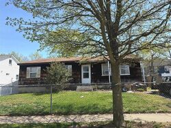 Pre-foreclosure in  EAST AVE Freeport, NY 11520