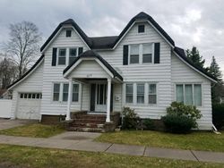 Pre-foreclosure Listing in E SPRUCE ST EAST ROCHESTER, NY 14445