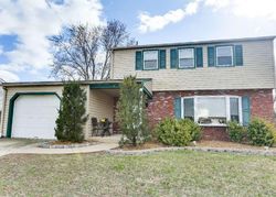 Pre-foreclosure in  MONROE DR Clementon, NJ 08021