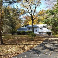 Pre-foreclosure in  BOWERS HILL RD Oxford, CT 06478