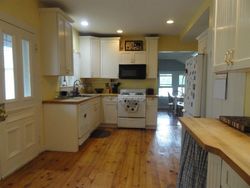 Pre-foreclosure in  CENTRAL ST Sunapee, NH 03782