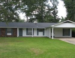 Pre-foreclosure in  SPRINGHILL DR Hattiesburg, MS 39402