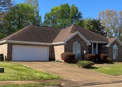 Pre-foreclosure in  RAULSTON DR Byram, MS 39272