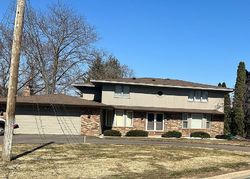 Pre-foreclosure in  AMSDEN RIDGE DR Minneapolis, MN 55438