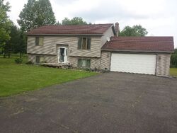 Pre-foreclosure in  AURORA AVE Esko, MN 55733