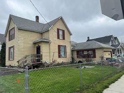 Pre-foreclosure in  N WENONA ST Bay City, MI 48706