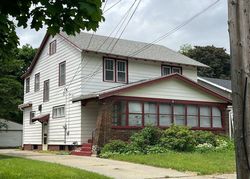 Pre-foreclosure in  LAFAYETTE AVE SE Grand Rapids, MI 49507