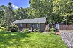 Pre-foreclosure in  OLD AUGUSTA RD Waldoboro, ME 04572