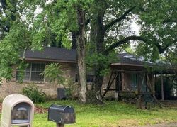Pre-foreclosure in  MEADOWBROOK AVE Baton Rouge, LA 70810