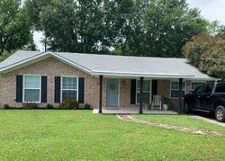 Pre-foreclosure in  CAMELIA DR Deridder, LA 70634